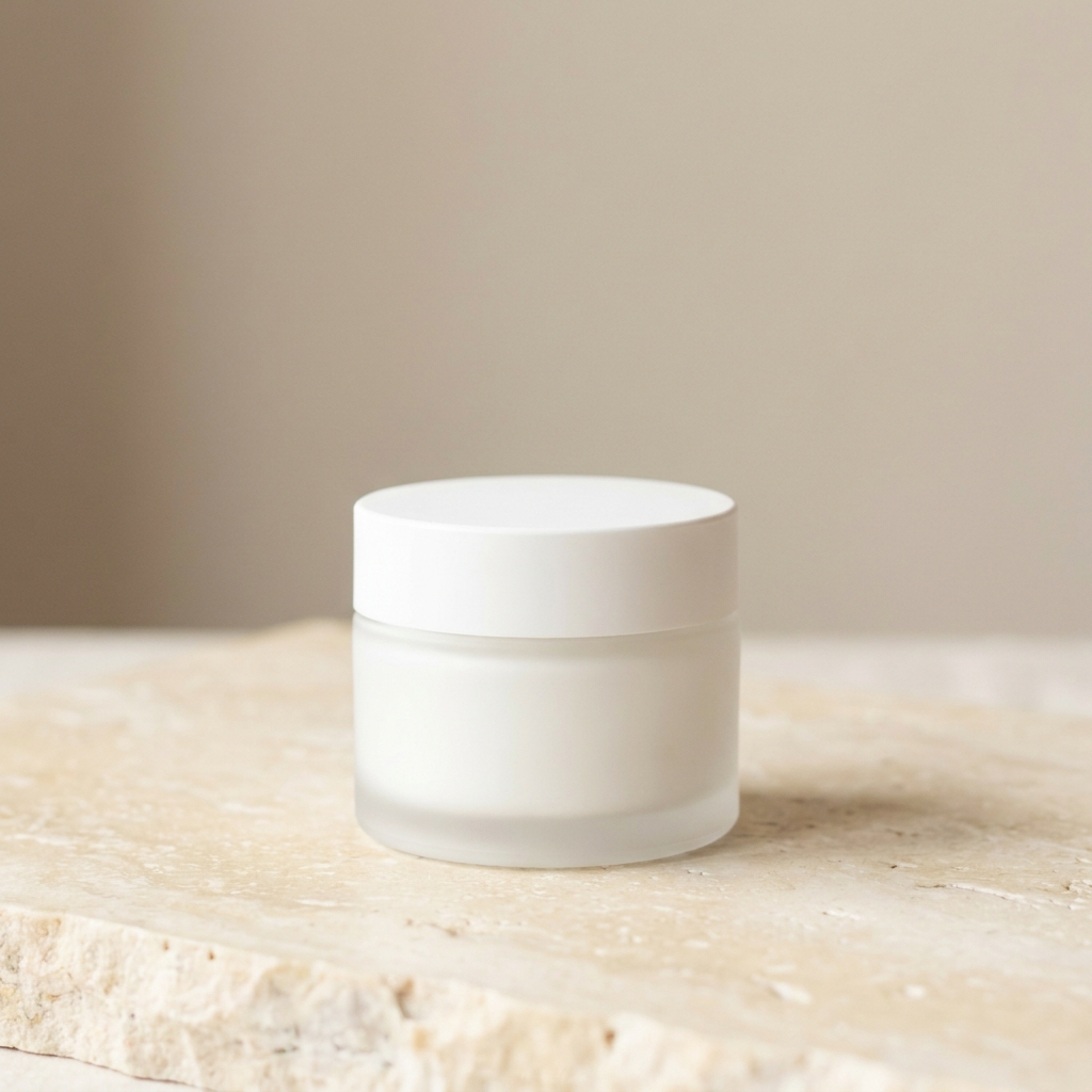 クリーム Rich Cream の容器